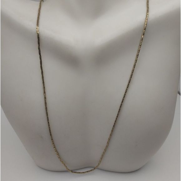 Napier Simplistic gold‎ tone thread necklace - Picture 1 of 3